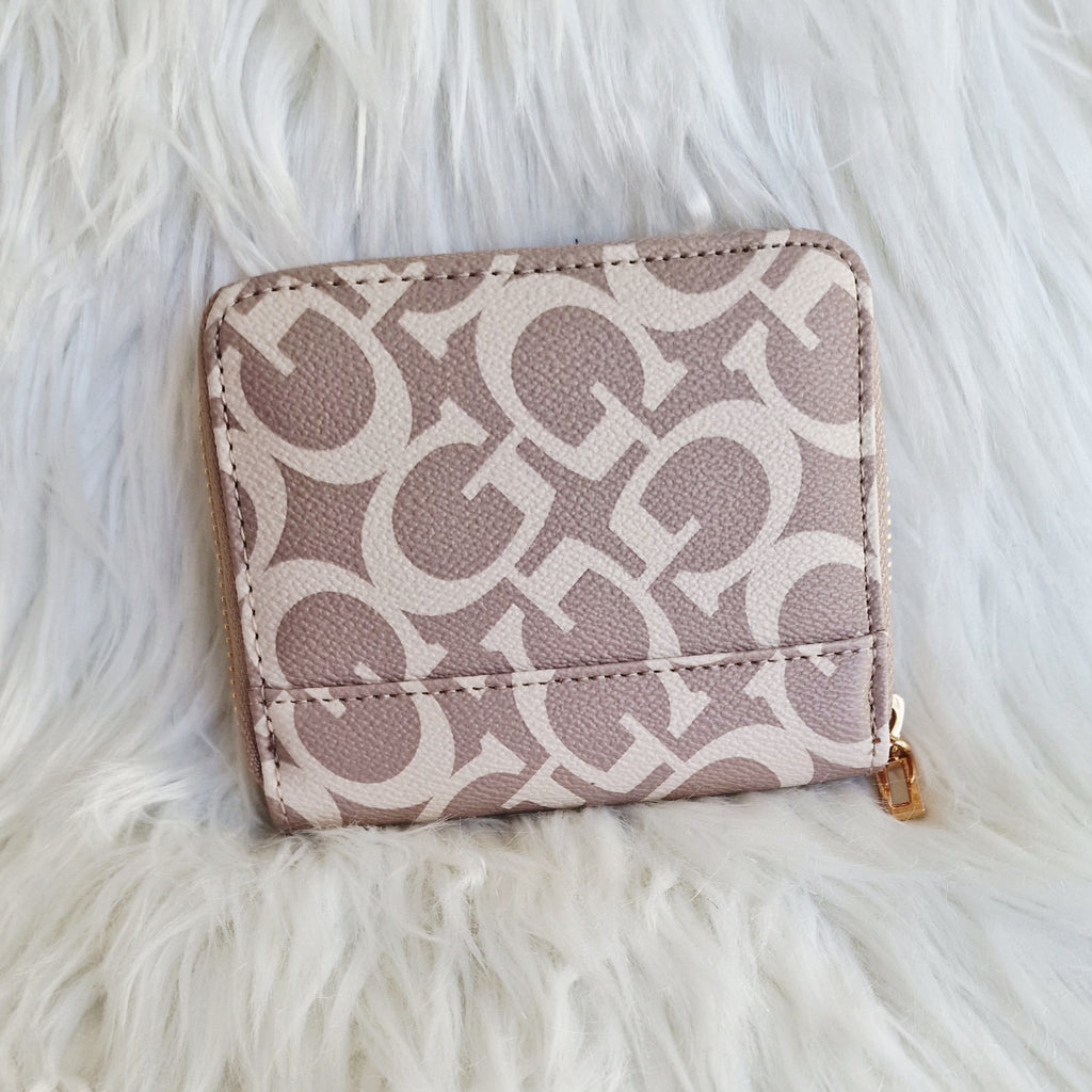GUESS Abree Logo Small Zip Wallet A10