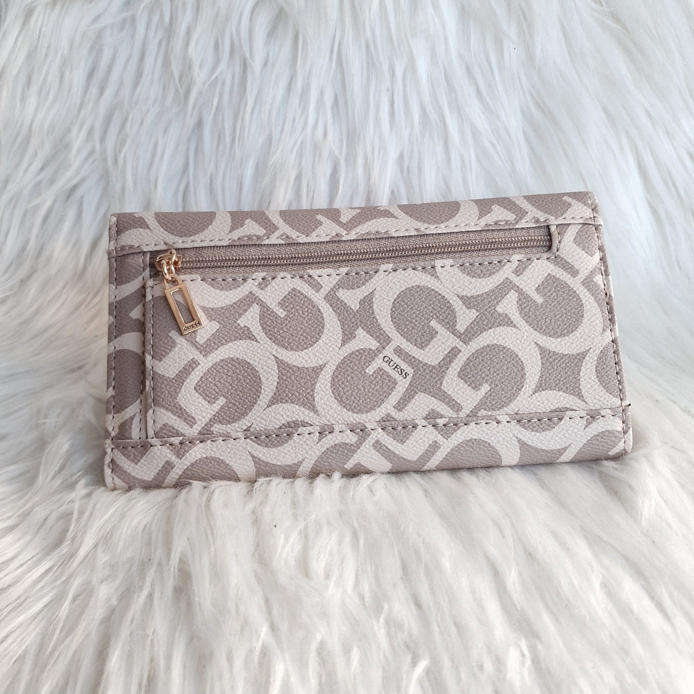 GUESS Abree Logo Slim Clutch Wallet A8