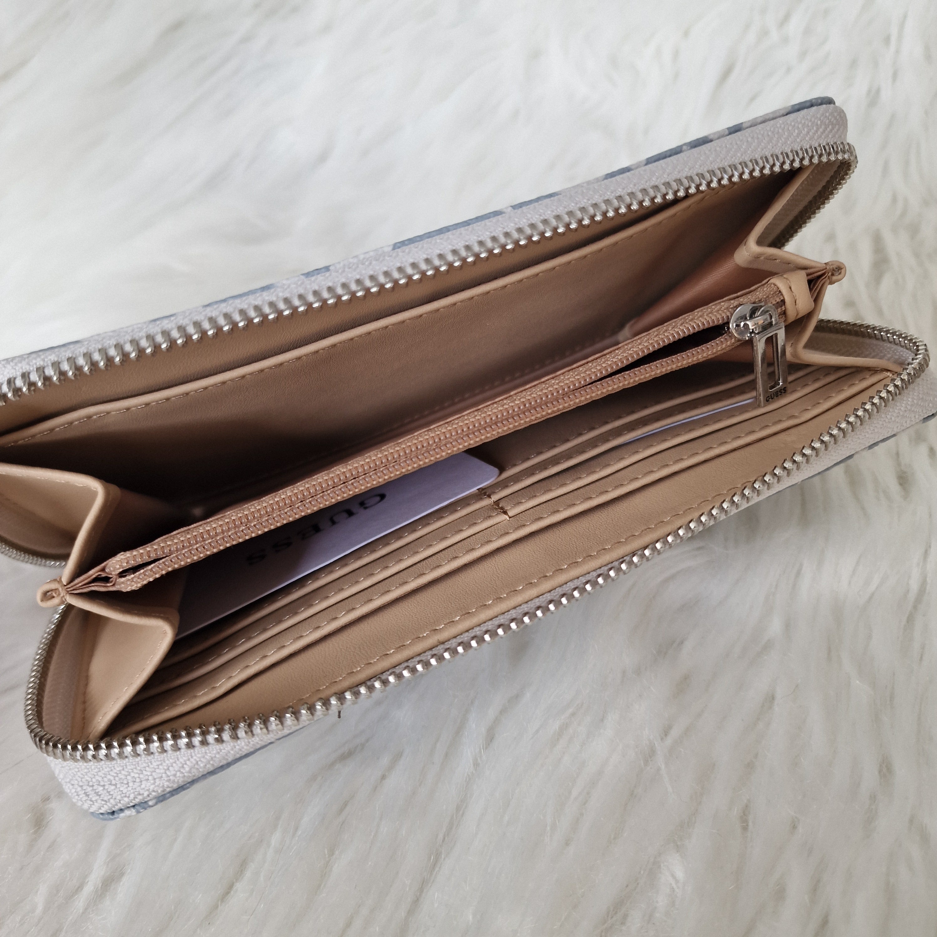 GUESS Abree Medium Zip-around Wallet A12