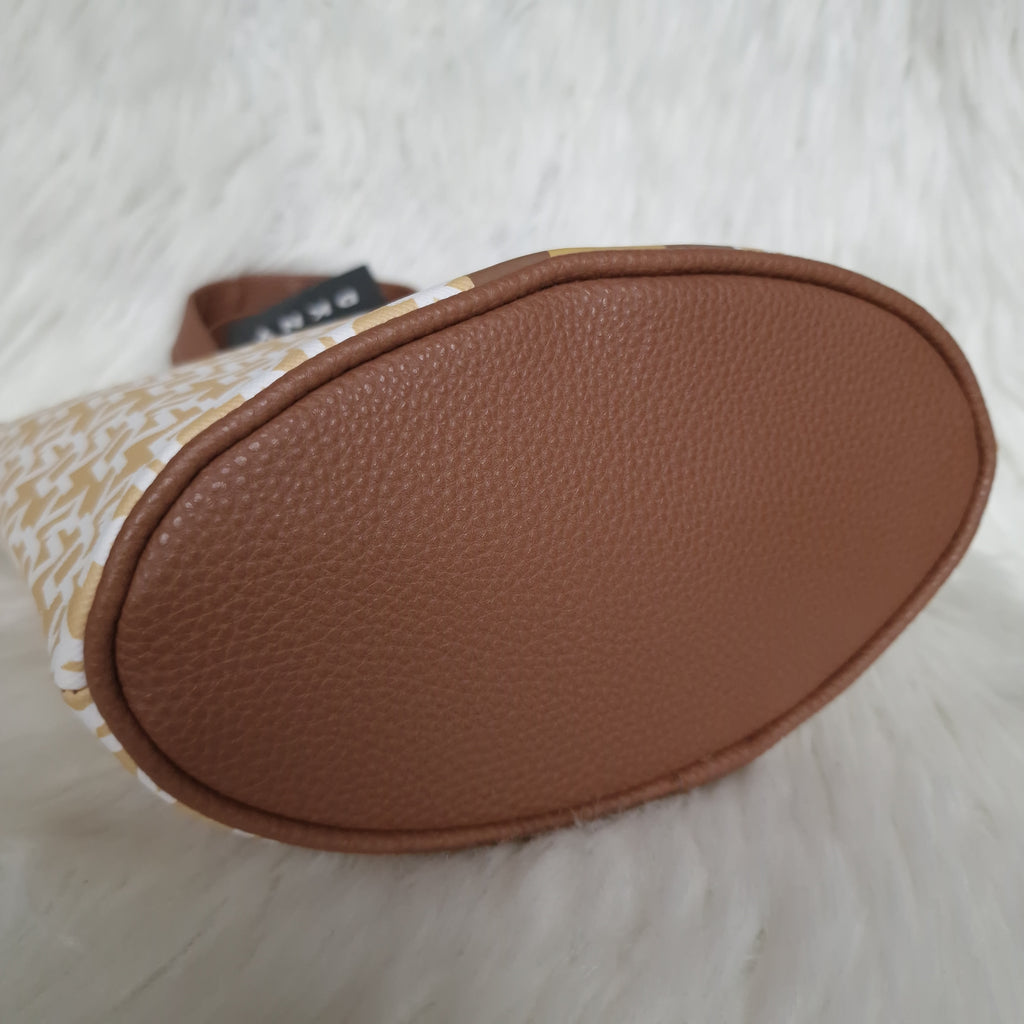 DKNY Mini Tote Bag A17