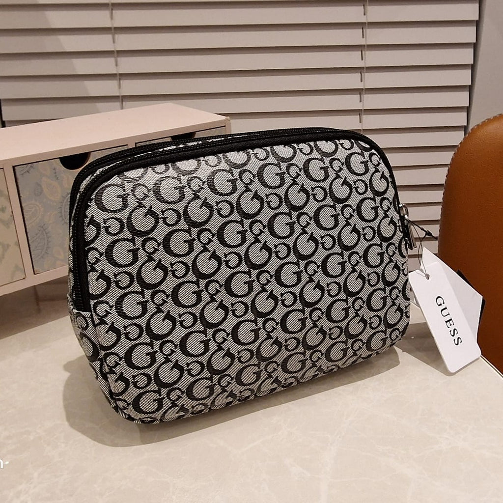 GUESS Make-up / Cosmetic / Wash Bag A2