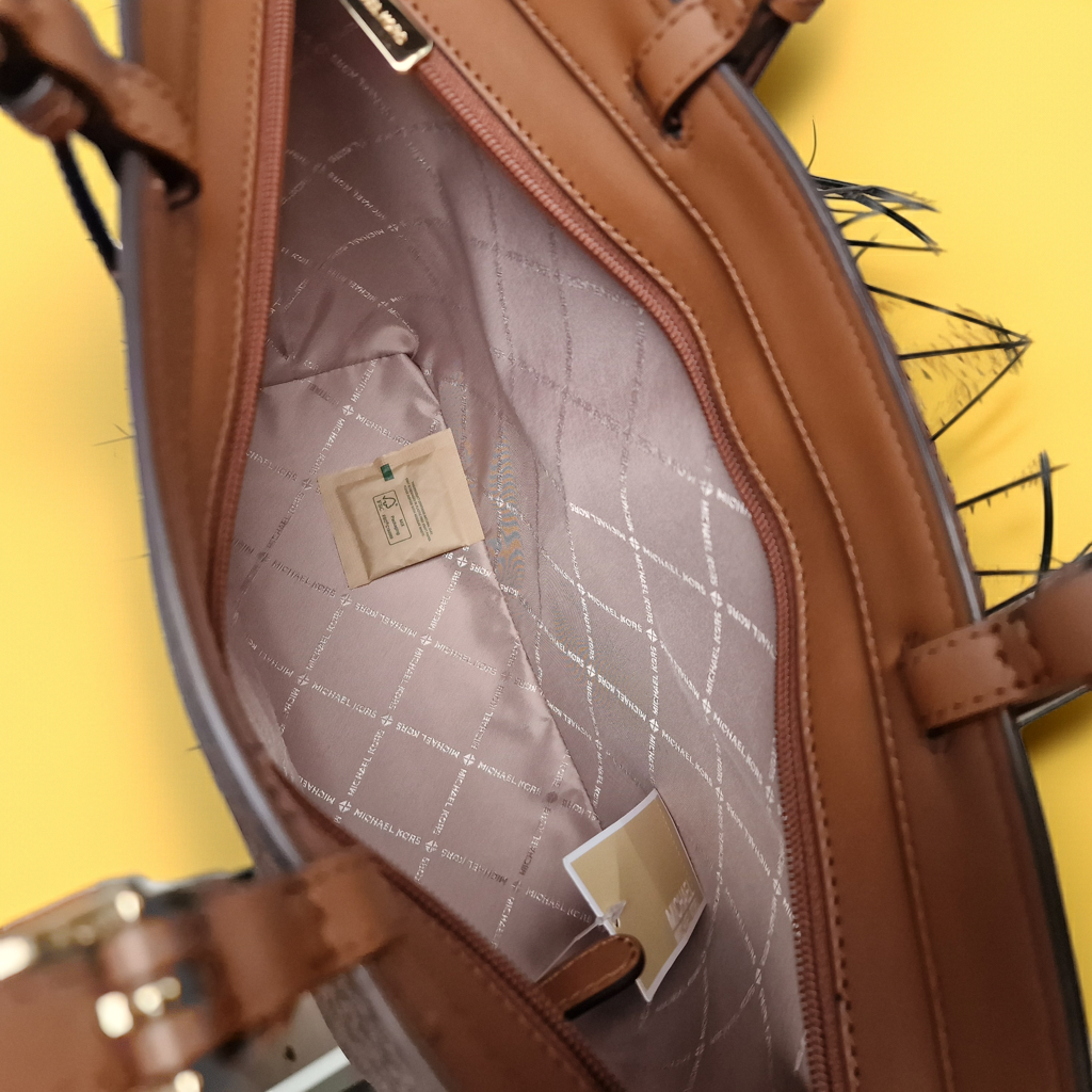 MICKAEL KORS Medium Logo Pocket Tote Bag A19