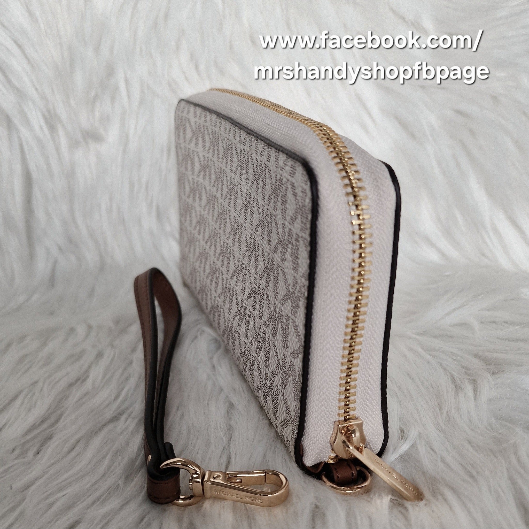 MICHAEL KORS Jet Set Travel Phone Wallet Wristlet A13